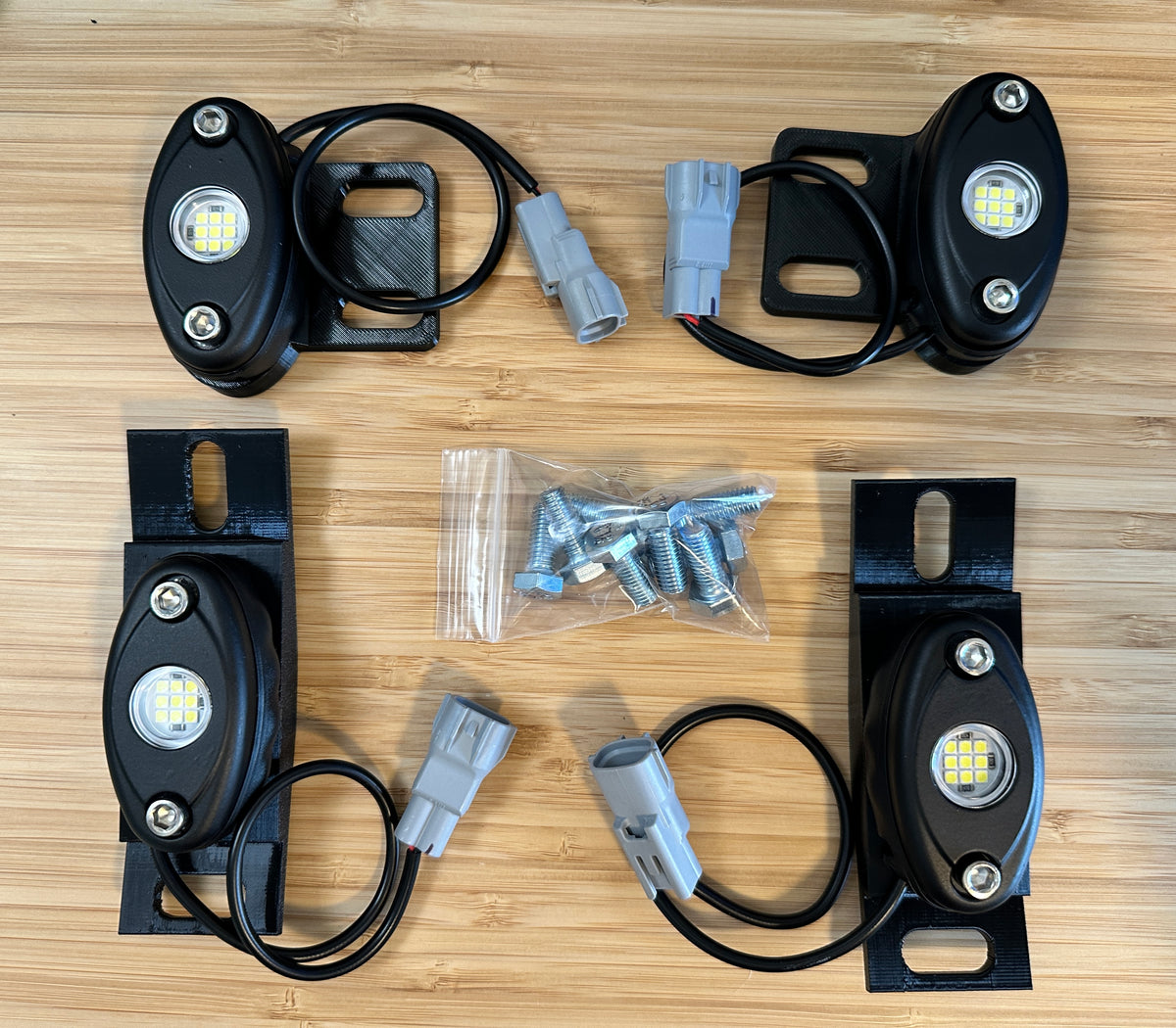 【Yuki@ ページ】ペンダントライト GX470 / GX460 Rock Lights and Mounts – Blue Dog Designwerks